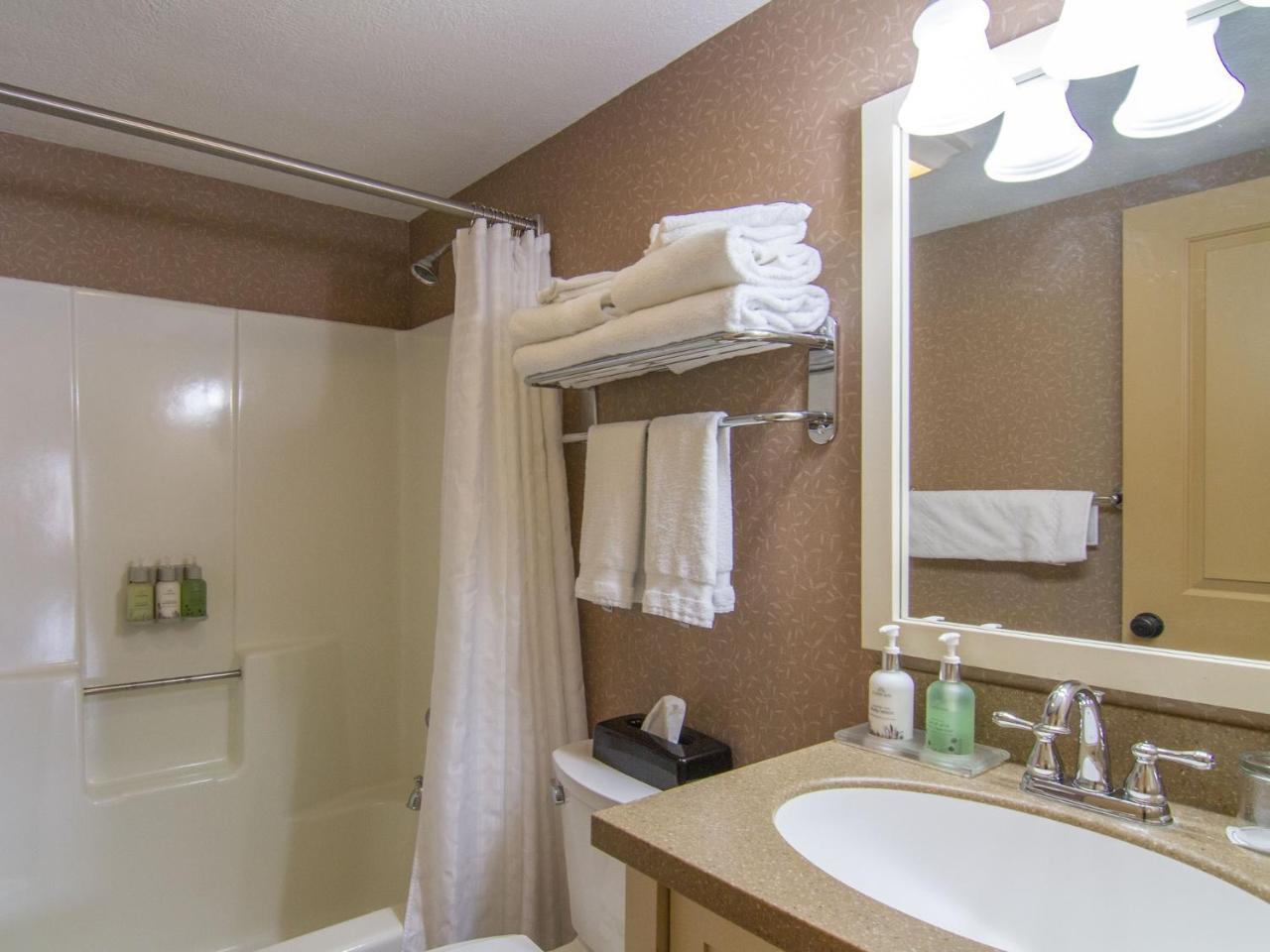 Spacious 2 Bed Condo At Crystal Mountain Resort Thompsonville エクステリア 写真
